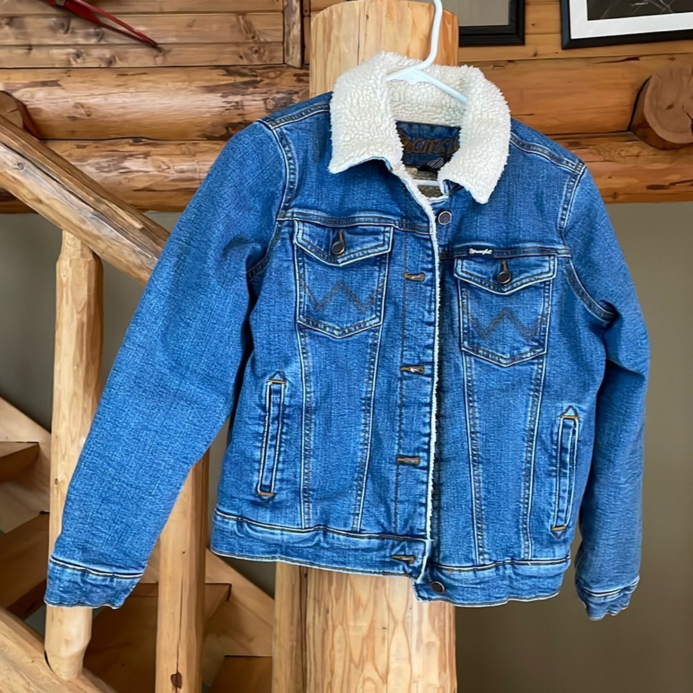 Women's Wrangler Sherpa Jean jacket women's Medium
